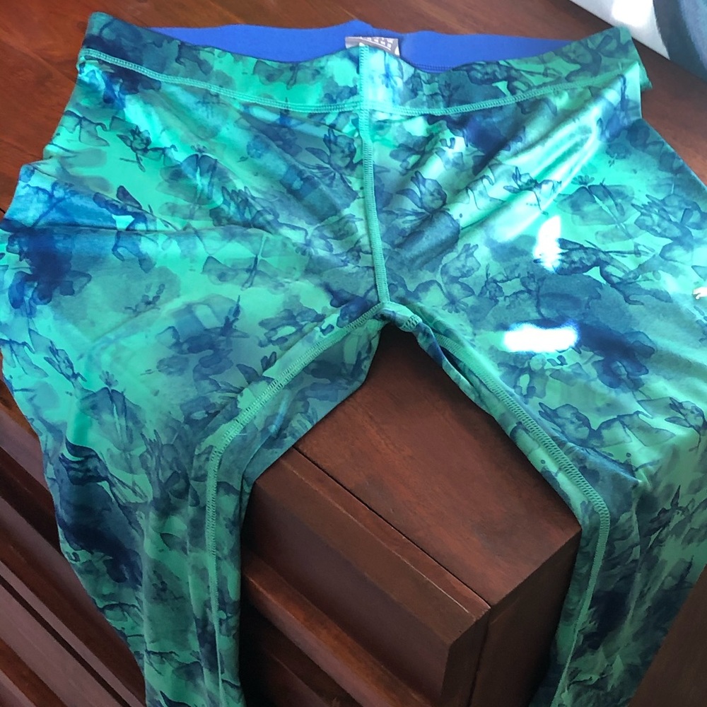 EUC All Eyes on Me 3/4 Leggings from Puma